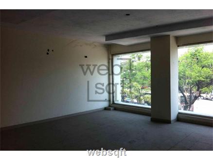 Commercial Retail showroom for Rent